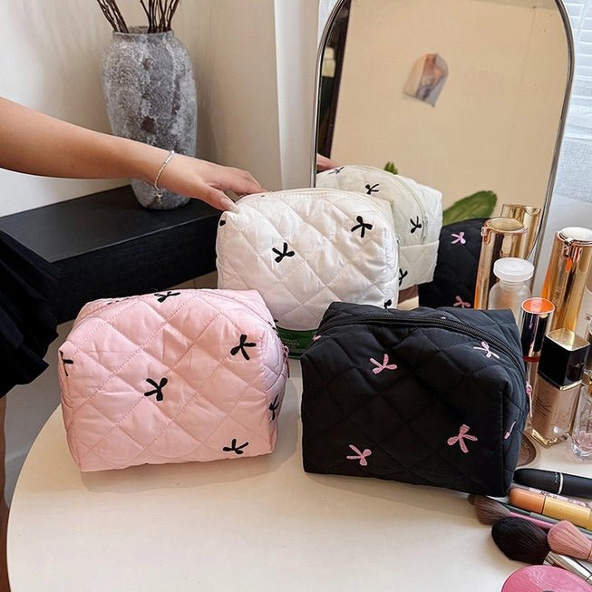 Dapper Quilted Full Cosmetic Bag - Hylera - HLY40901