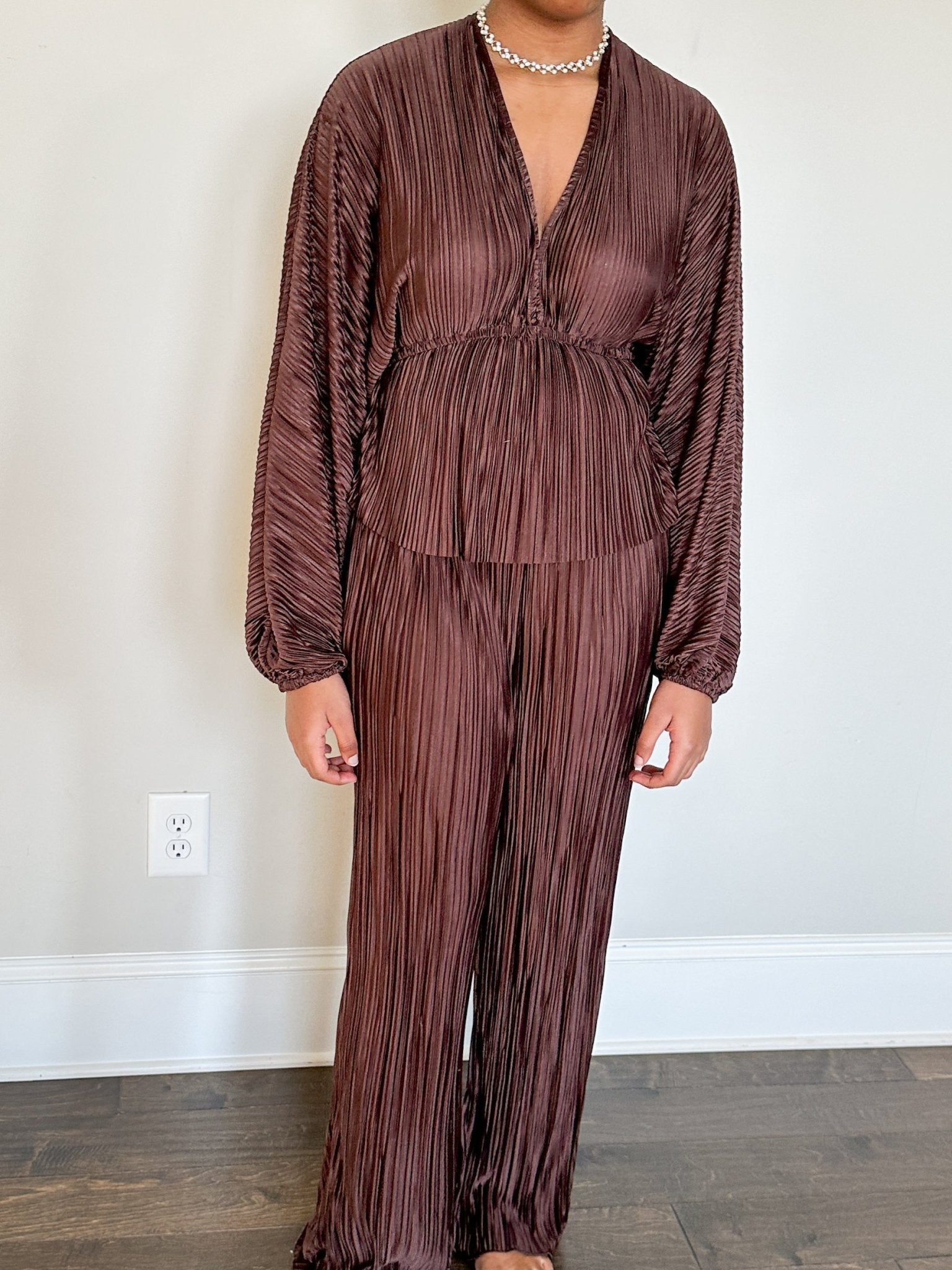Vienna Deep V - neck Women's Brown Set - Hylera - HY-SS2362